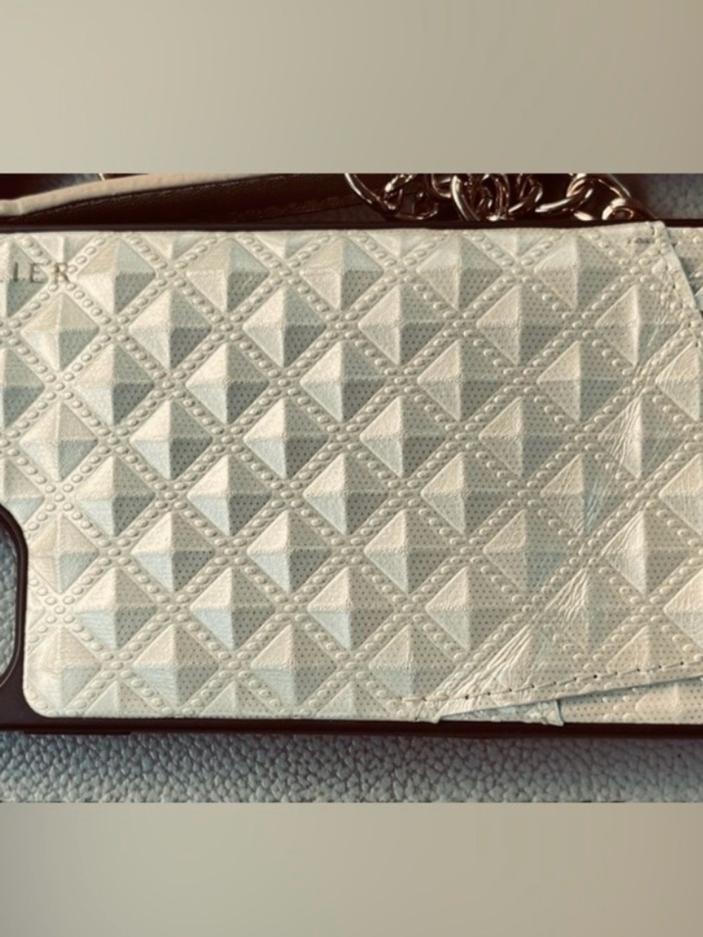 Diamond cut design Bandolier brand phone and wallet crossbody, NWOT, with leash